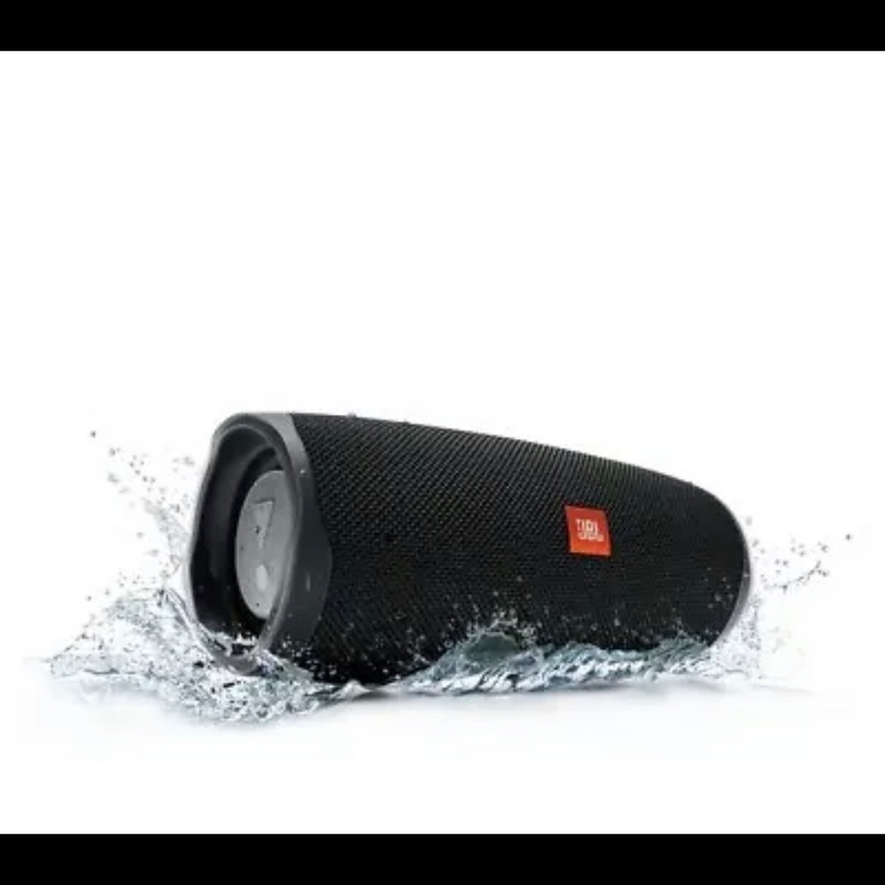 JBL charger 4